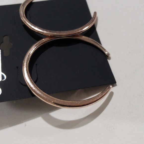 Minimalist Rose Gold tone 1.5" Open Hoop Earrings, Modern & Chic Women's Jewelry - Picture 4 of 9